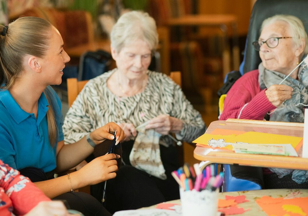 senior woman knitting